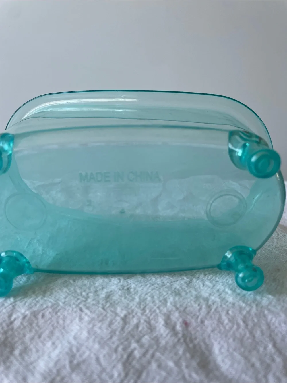 Aqua Miniature acrylic plastic Claw Foot Bath Tub 7.5 x 4.75 x 3.75”